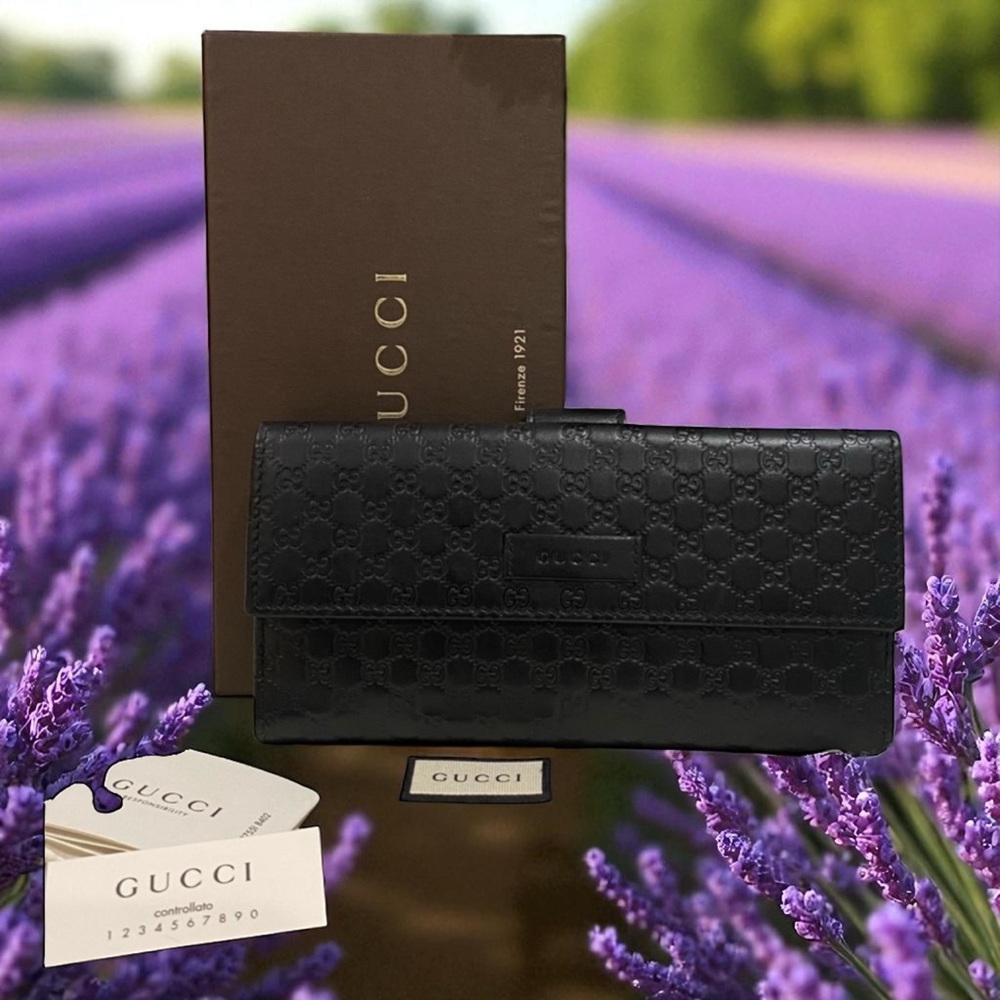 🔥 Gucci Black Embossed Women's Wallet